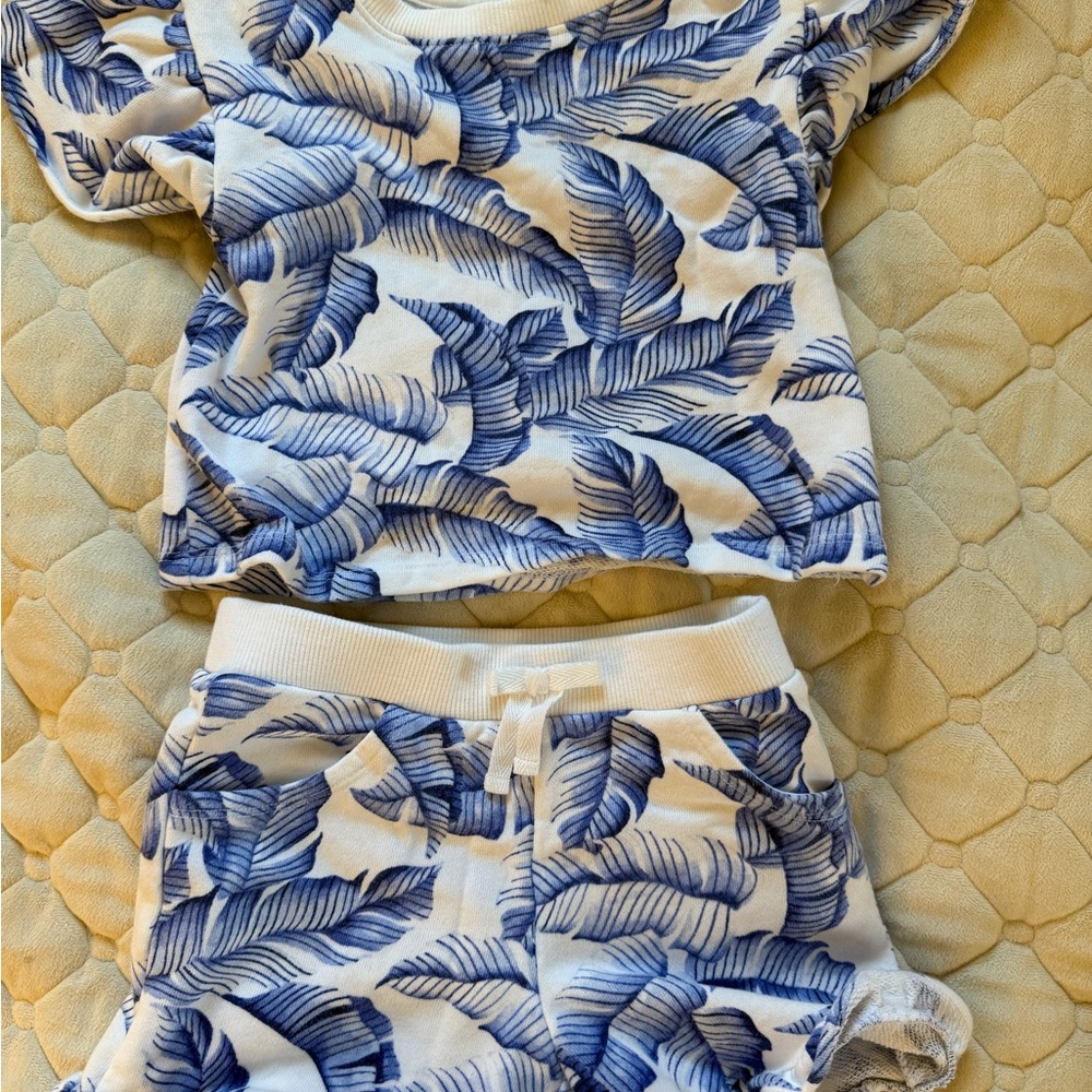 Janie and Jack 3T Blue and White Leaf Print matching set.